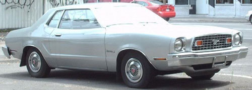 Логотип Mustang