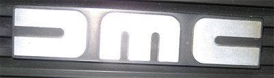 Логотип DeLorean